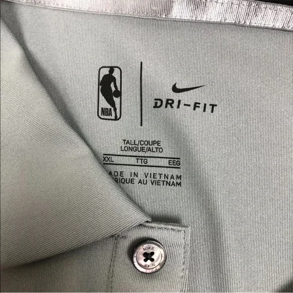Nike NBA Sacramento Kings Mens Short Sleeve Shirt Polo Gray Size MT AV1791-002
